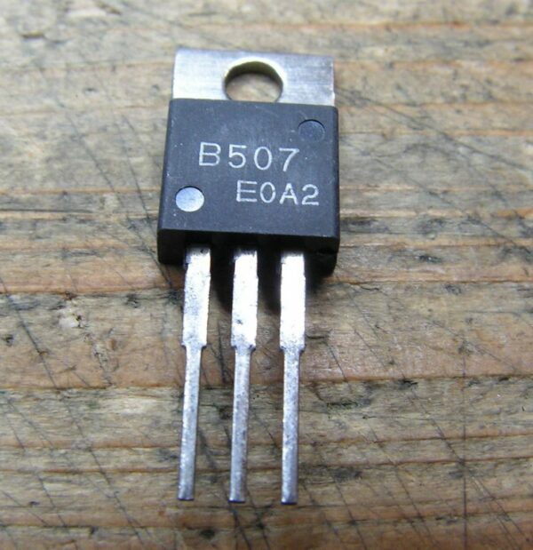 NOS genuine Sanyo  transistor 2SB507 - ONE PIECE