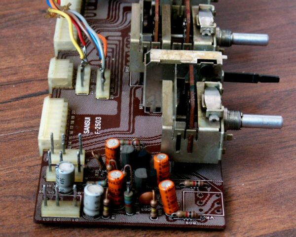 Tape Copy Circuit Board F-2503 – used - Image 3