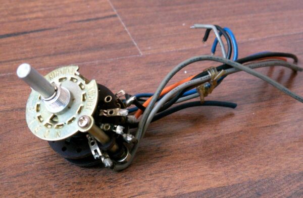 Speakers Rotary Switch – used