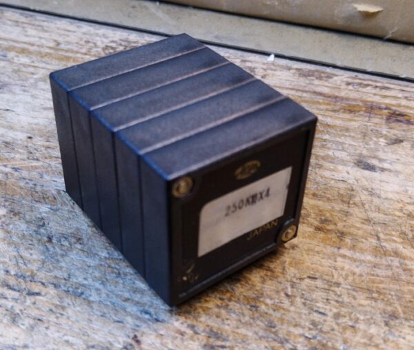 NOS Alps VOLUME Potentiometer 250 kohm x 4 - Image 4