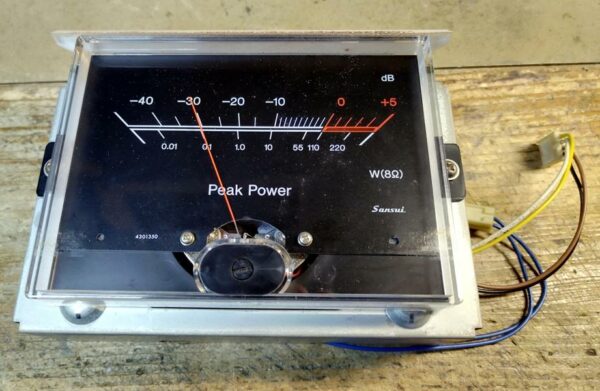 Power meter for Sansui amplifier model BA-F1, faulty