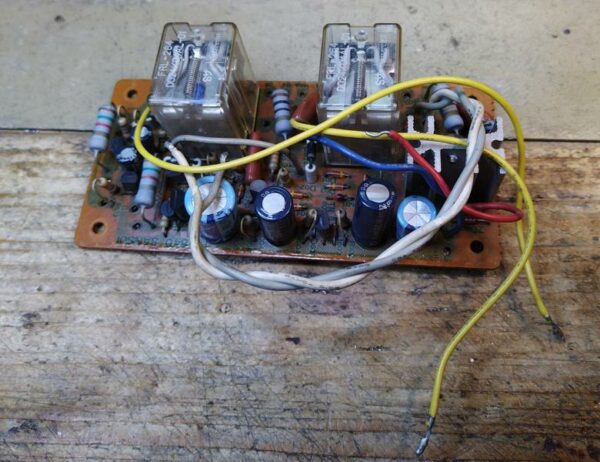 F-2840 Protector Board for Sansui AU919, used, untested - Image 2