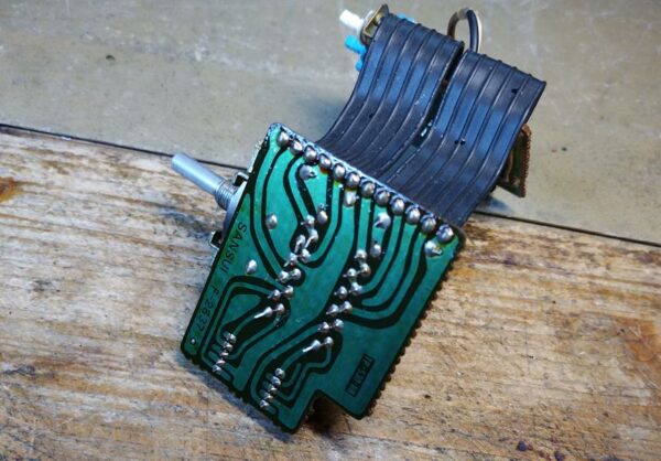 F-2836 and F-2837 Boards for Sansui AU919, used, untested - Image 3